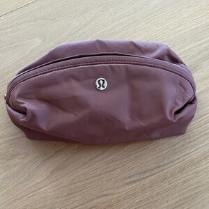 lululemon athletica Dusty Mauve Zip Cosmetic Pouch